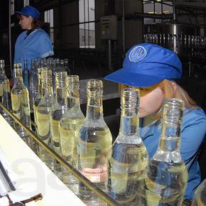 Вахта в Москве на вакансию «Оператор линии»: производство алкогольной продукции.